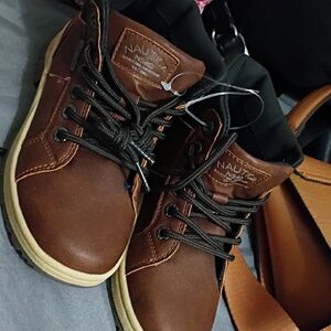Nautica Men's Tan and Black Boots